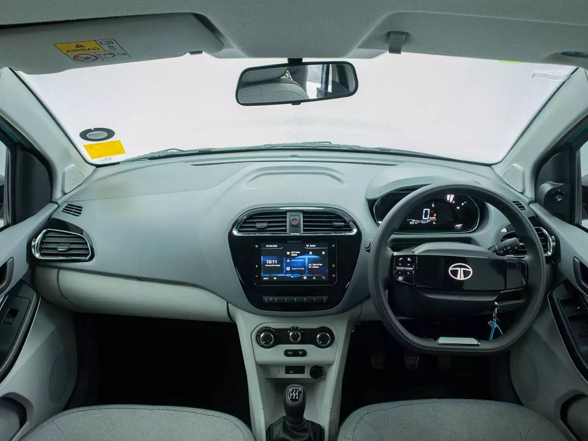 Vehicle Image for 19/24for Tata Tiago 1.2 XT Manual