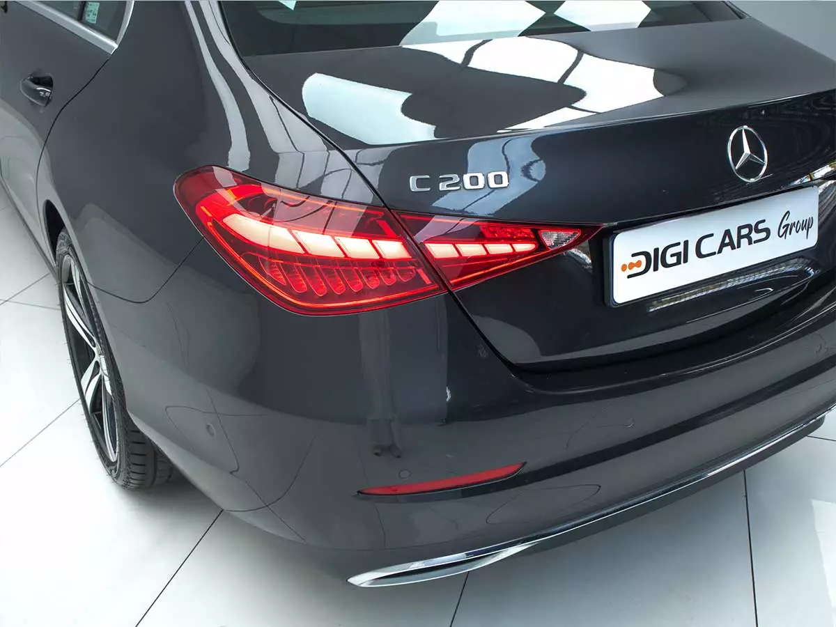 Vehicle Image for 10/24for Mercedes-Benz C-Class C200 Avantgarde