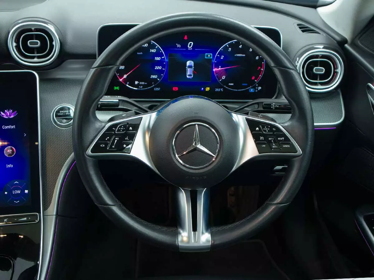 Vehicle Image for 14/24for Mercedes-Benz C-Class C200 Avantgarde