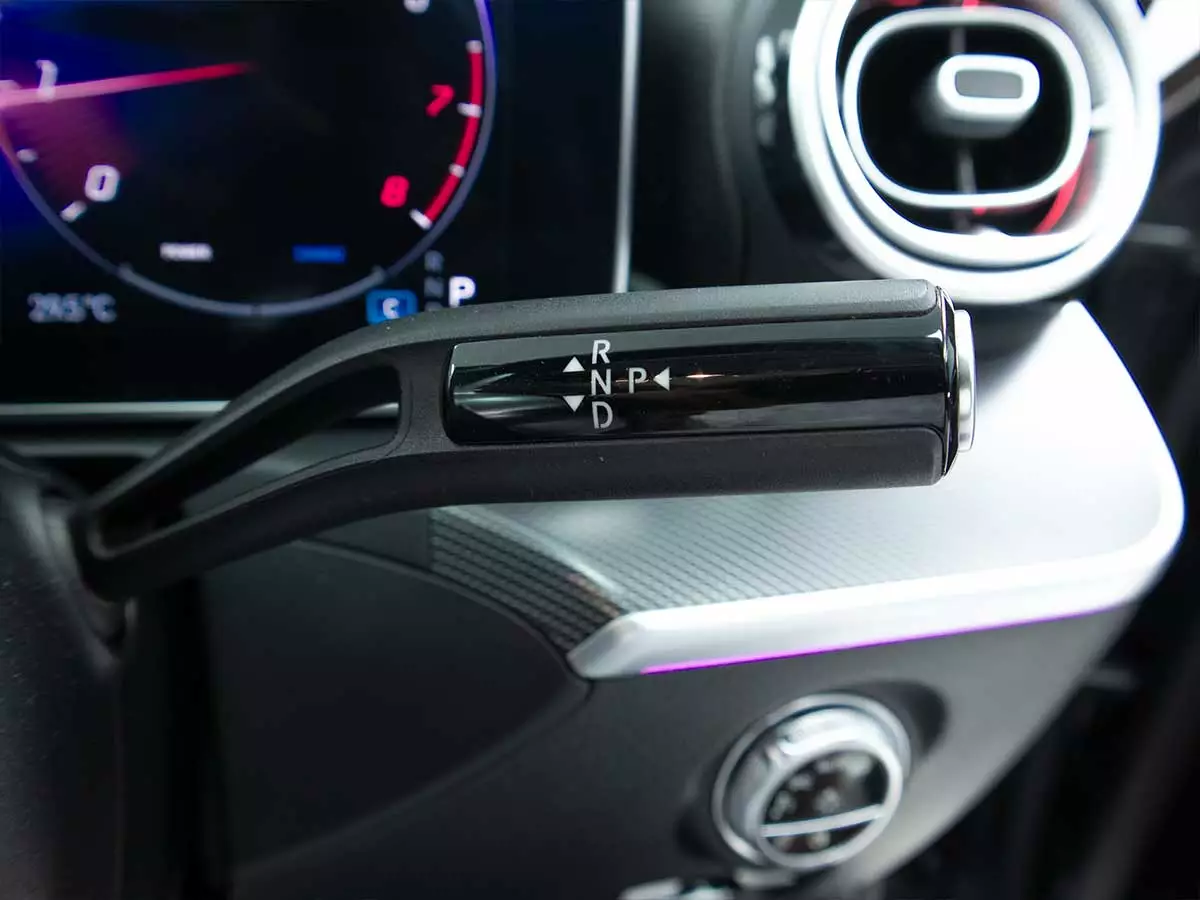 Vehicle Image for 17/24for Mercedes-Benz C-Class C200 Avantgarde