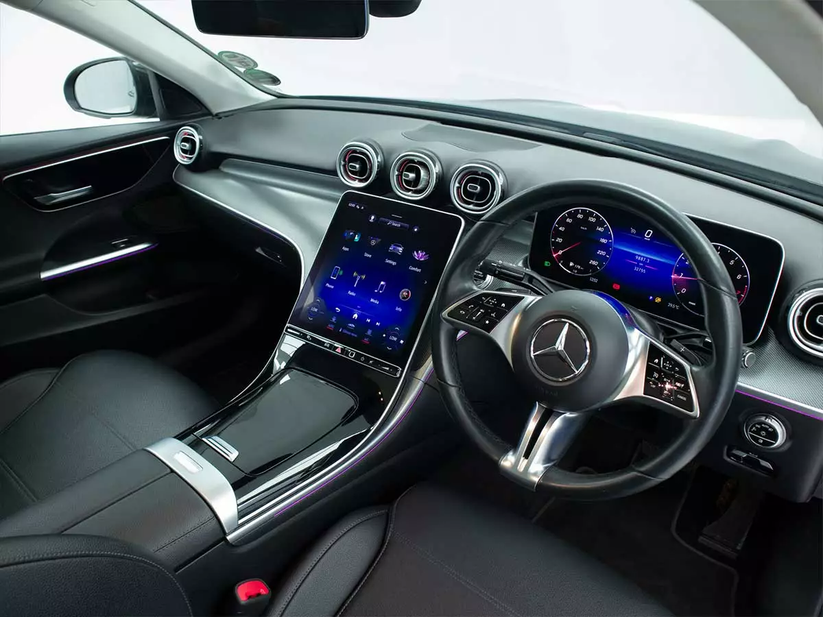 Vehicle Image for 18/24for Mercedes-Benz C-Class C200 Avantgarde