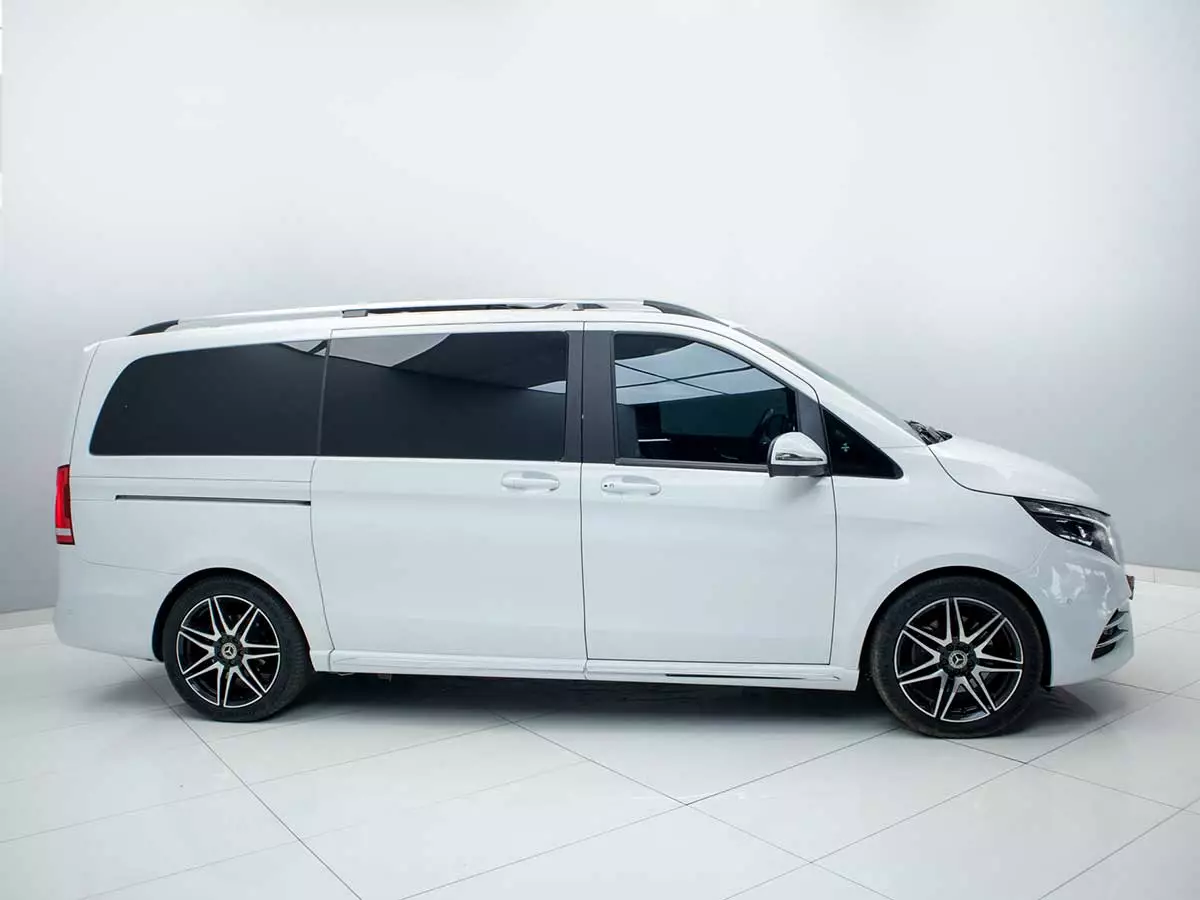 Vehicle Image for 4/25for Mercedes-Benz V-Class V300d Exclusive AMG Line