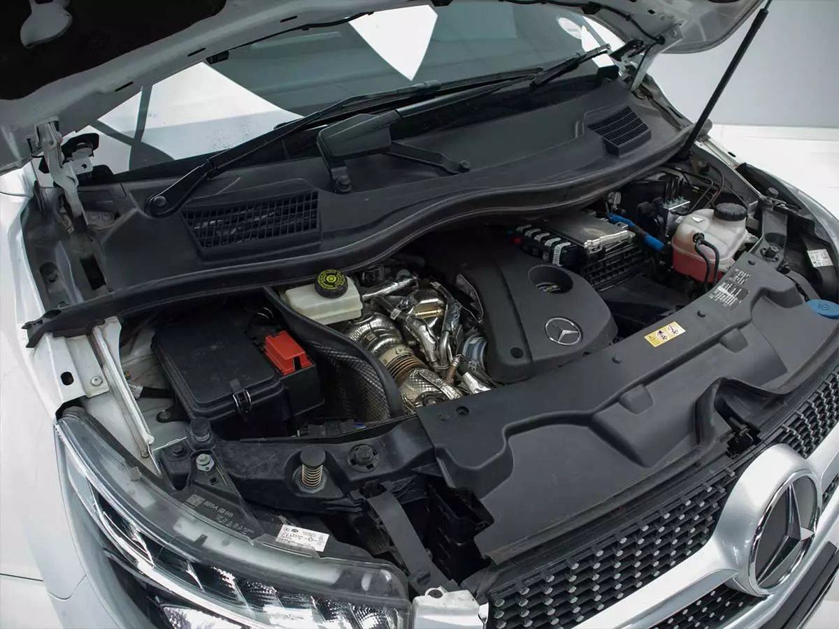 Vehicle Image for 9/25for Mercedes-Benz V-Class V300d Exclusive AMG Line