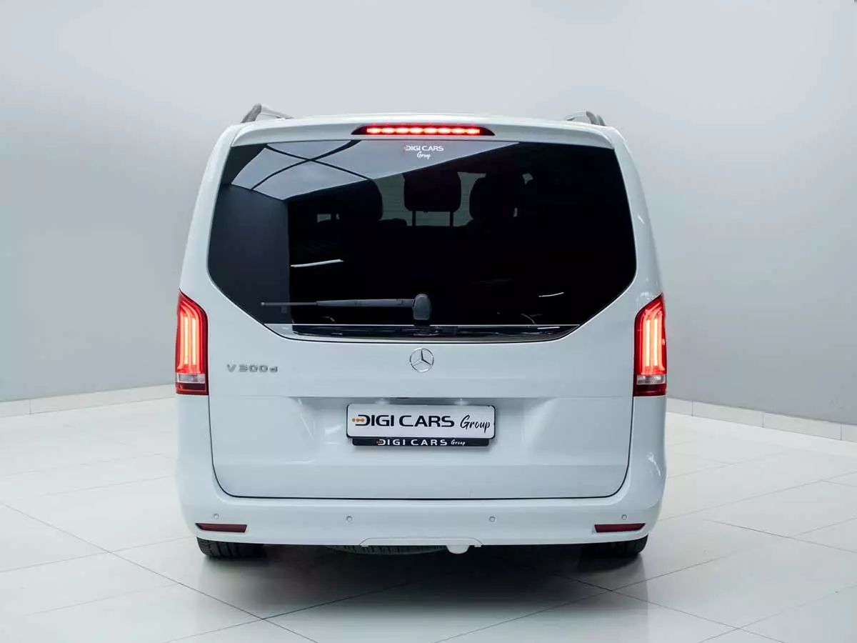 Vehicle Image for 12/25for Mercedes-Benz V-Class V300d Exclusive AMG Line