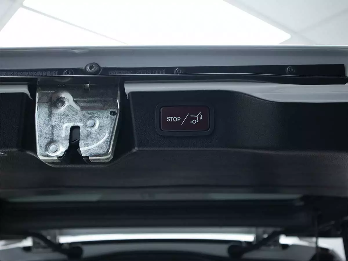 Vehicle Image for 13/25for Mercedes-Benz V-Class V300d Exclusive AMG Line