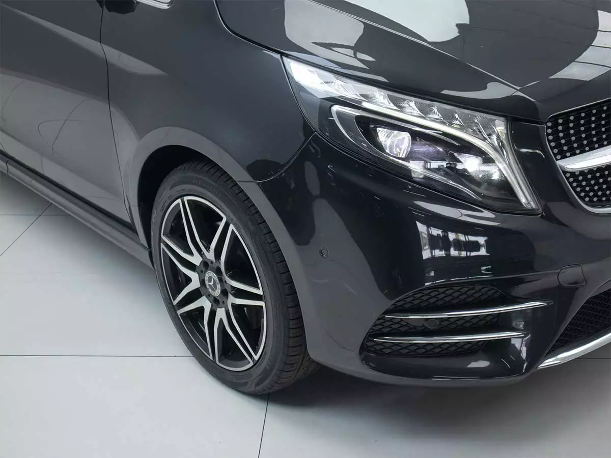 Vehicle Image for 8/25for Mercedes-Benz V-Class V250d Avantgarde AMG Line