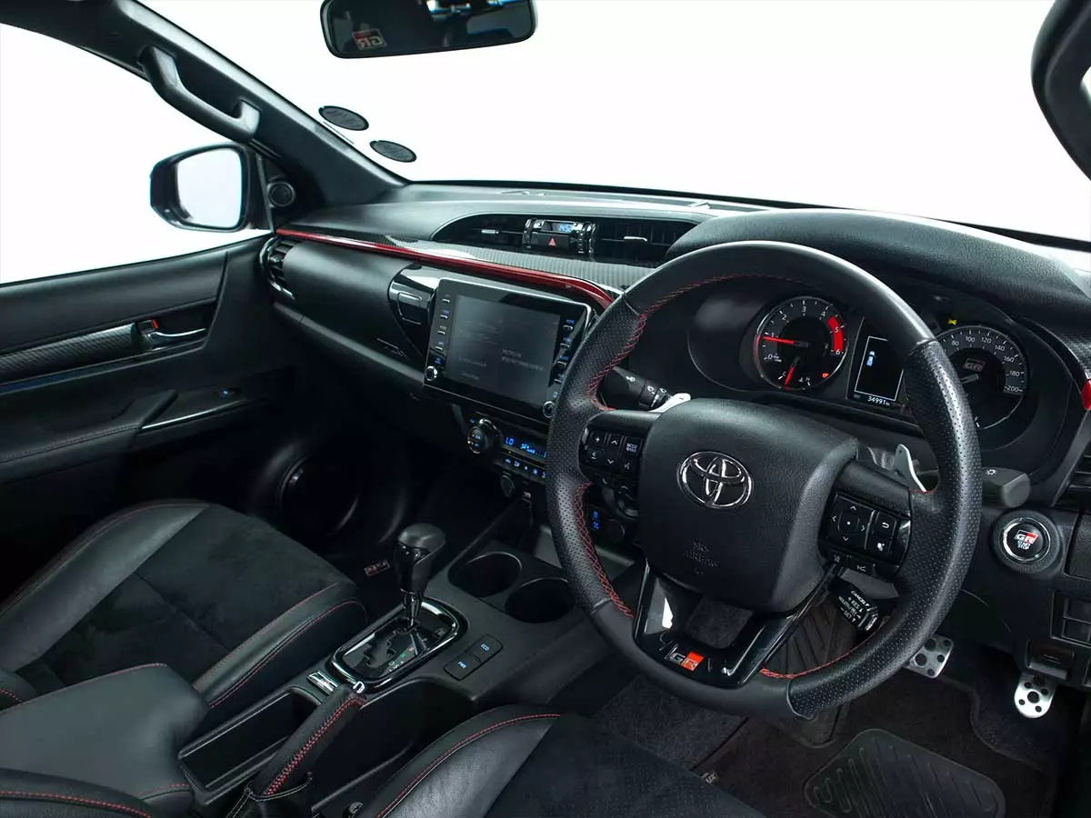 Vehicle Image for 18/24for Toyota Hilux 2.8GD-6 Double Cab 4x4 GR-Sport / GR-S