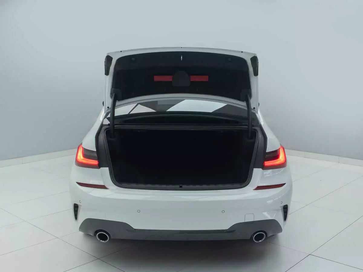 Vehicle Image for 13/24for BMW 3 Series 320i M Sport