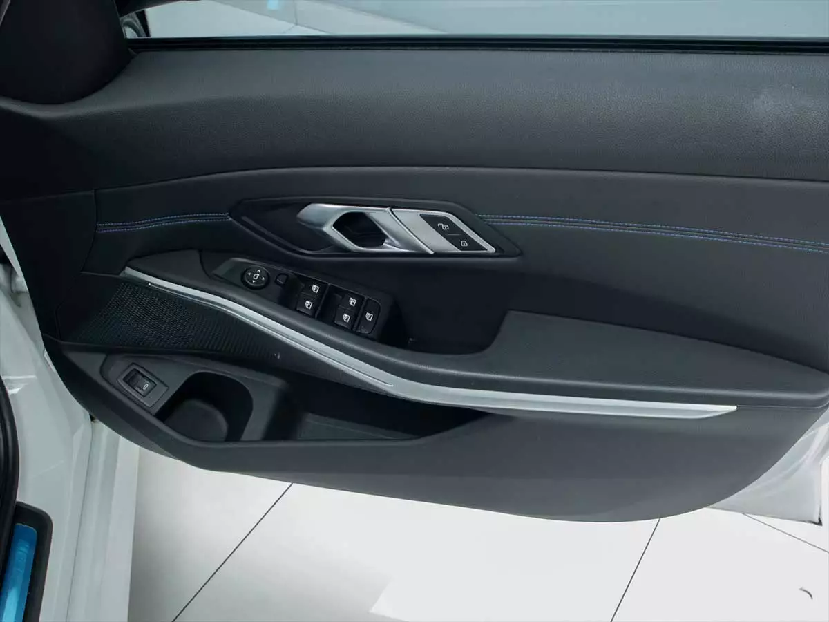 Vehicle Image for 22/24for BMW 3 Series 320i M Sport