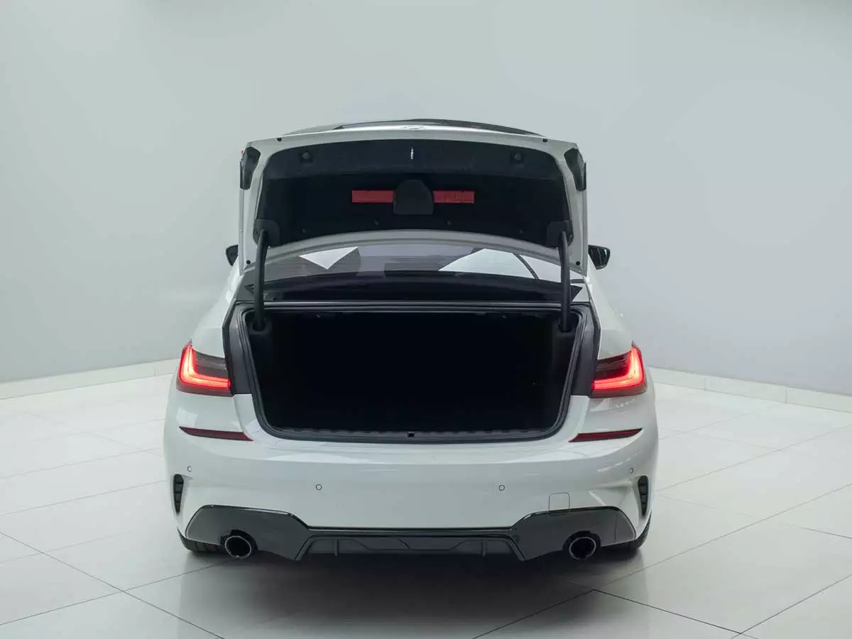 Vehicle Image for 13/24for BMW 3 Series 320i Mzansi Edition