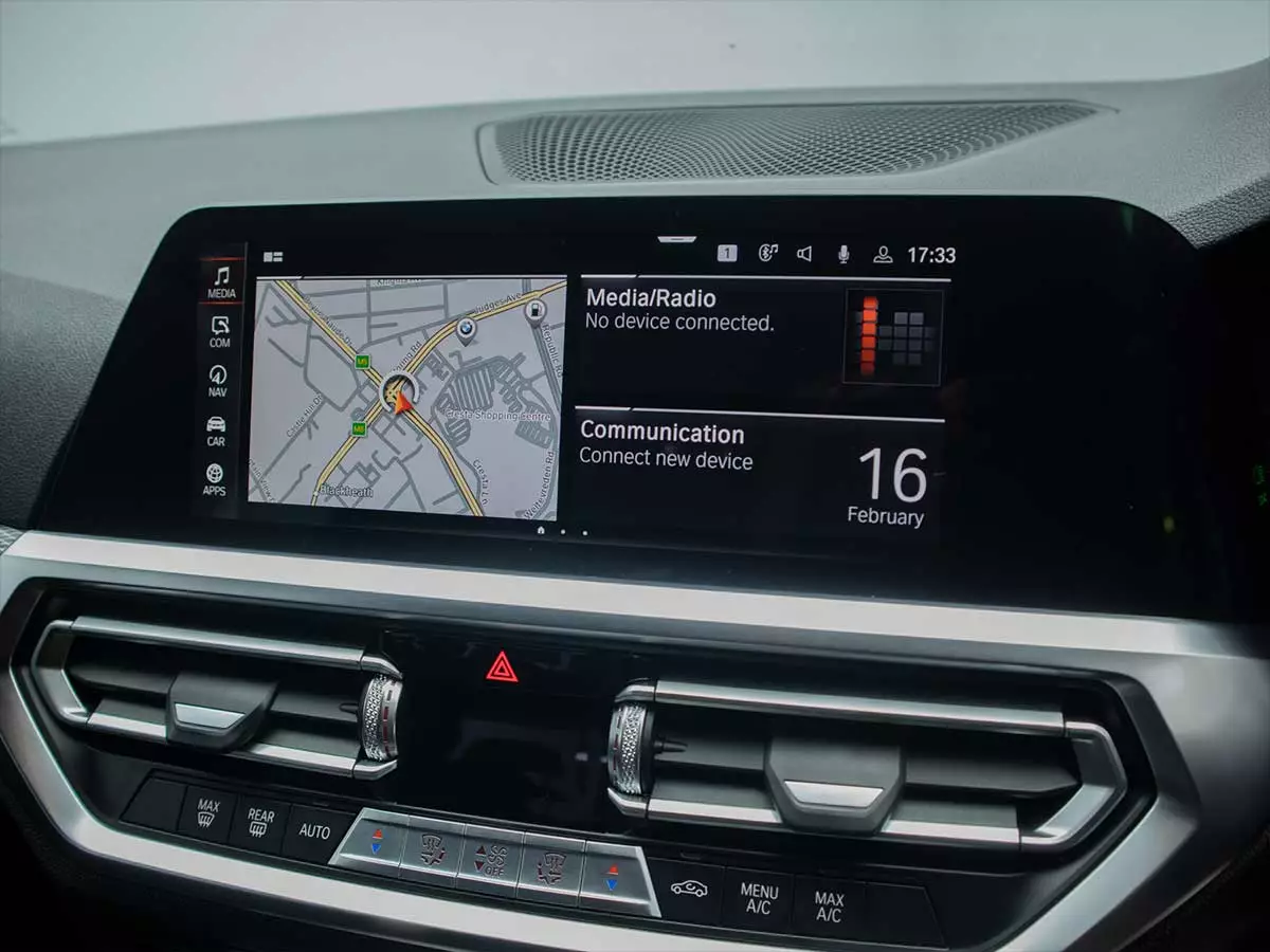 Vehicle Image for 15/24for BMW 3 Series 320i Mzansi Edition