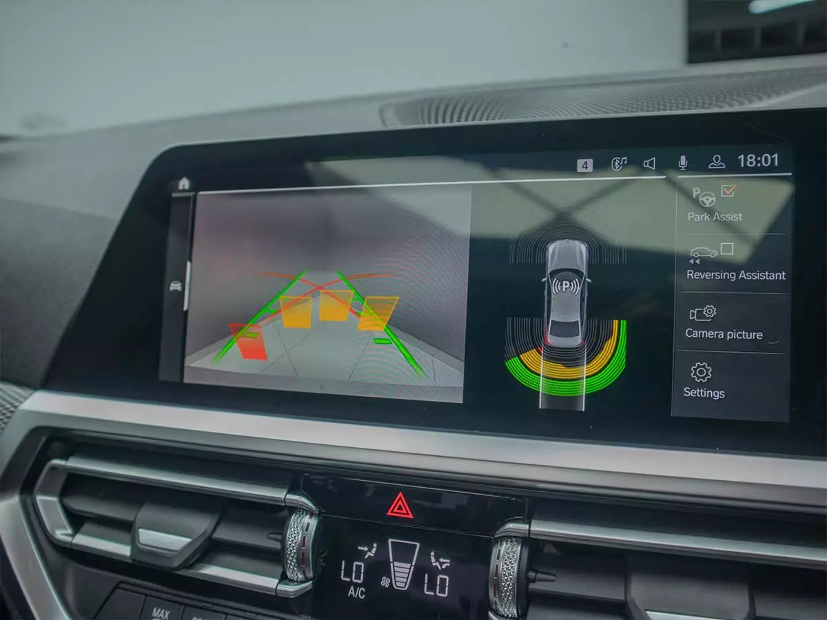 Vehicle Image for 16/24for BMW 3 Series 320i Mzansi Edition