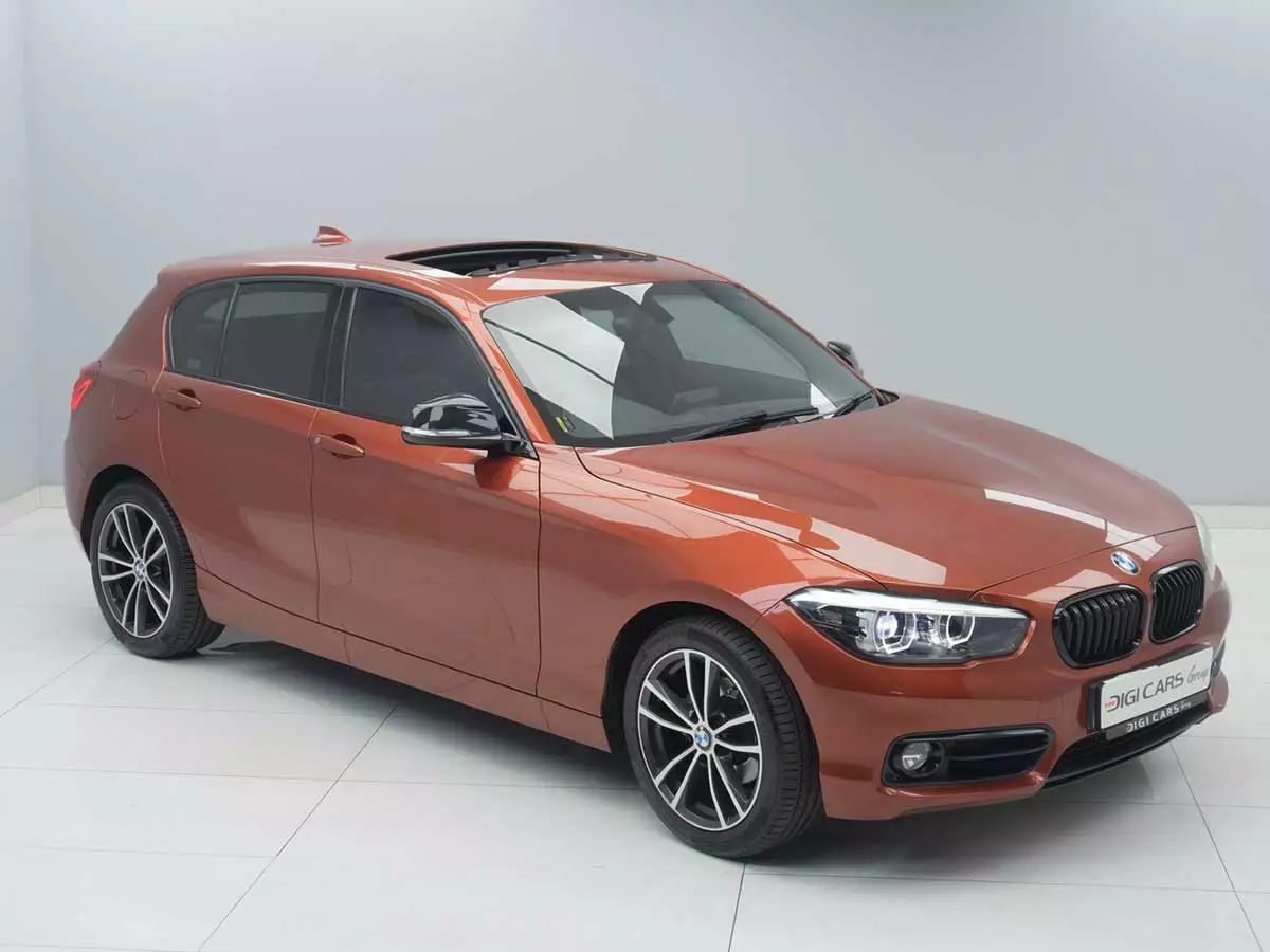 Vehicle Image for 2/23for BMW 1 Series 118i 5-Door Edition Sport Line Shadow Auto
