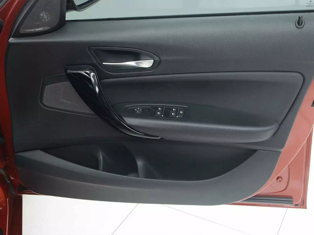 Vehicle Image for 21/23for BMW 1 Series 118i 5-Door Edition Sport Line Shadow Auto