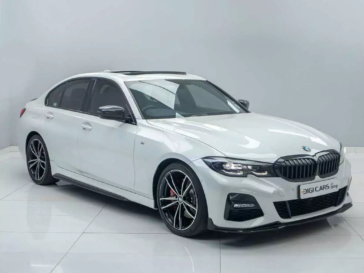 BMW 3 Series 330i Mzansi Edition 2022