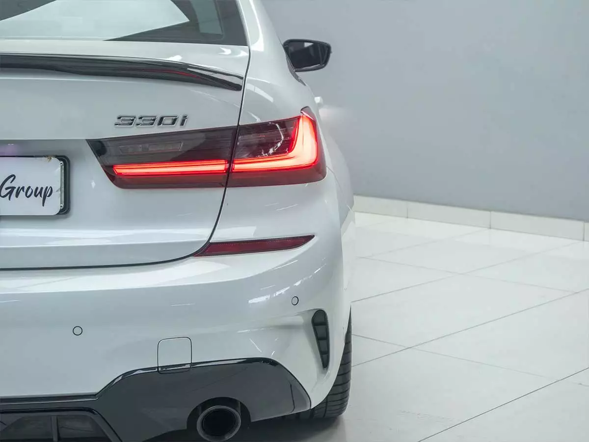 Vehicle Image for 11/24for BMW 3 Series 330i Mzansi Edition