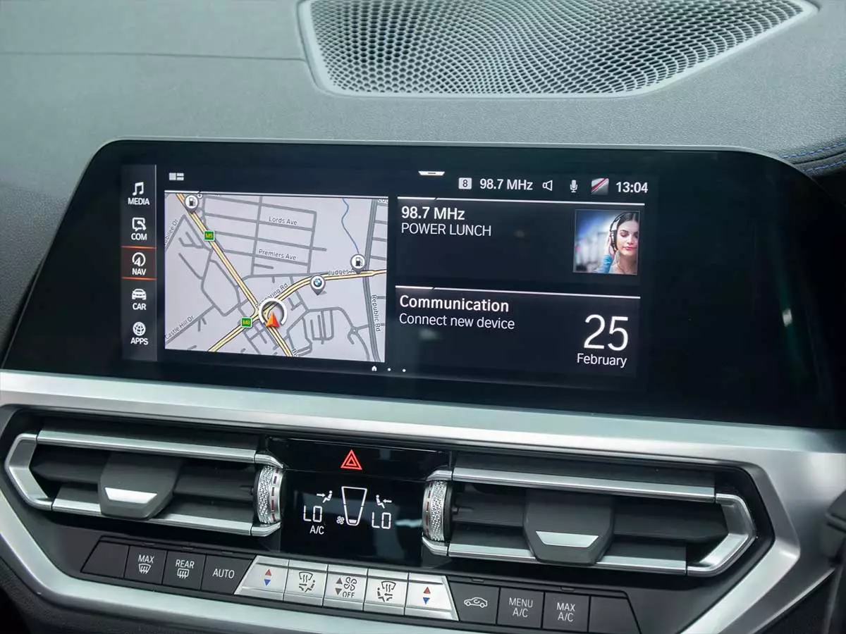 Vehicle Image for 15/24for BMW 3 Series 330i Mzansi Edition