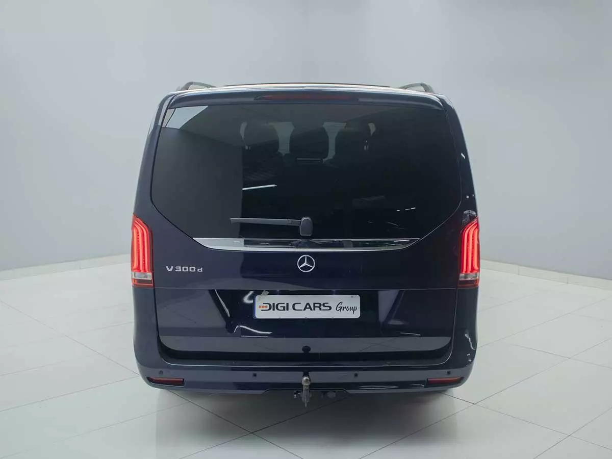 Vehicle Image for 12/26for Mercedes-Benz V-Class V300d Exclusive AMG Line