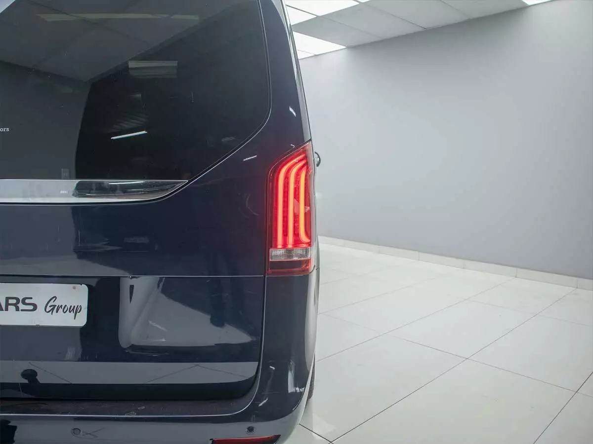 Vehicle Image for 11/26for Mercedes-Benz V-Class V300d Exclusive AMG Line