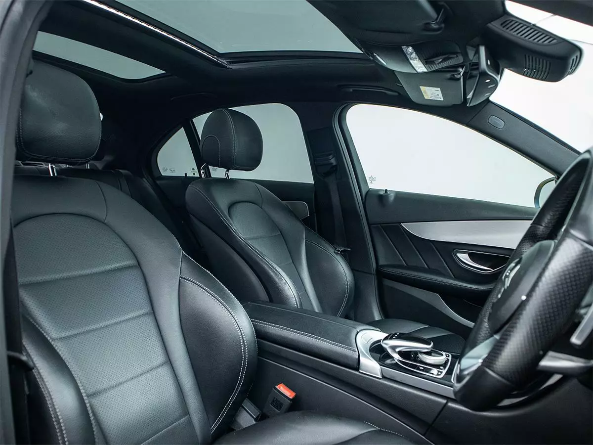 Vehicle Image for 17/17for Mercedes-Benz C-Class C200 AMG Line Auto