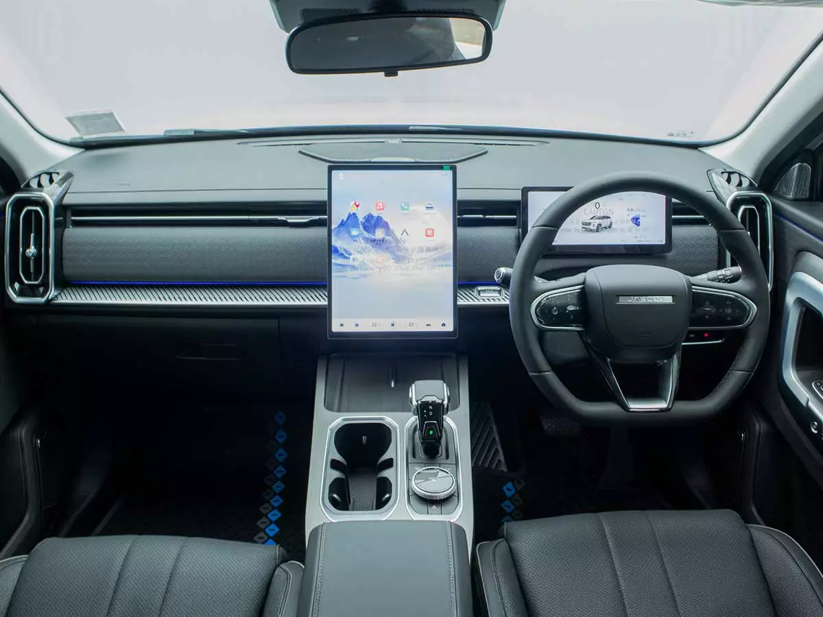 Vehicle Image for 14/17for Jaecoo J7 1.6T Glacier