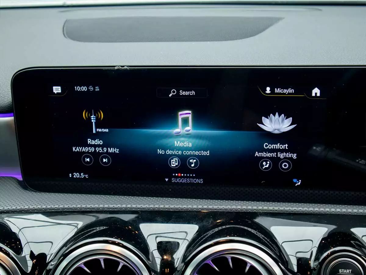 Vehicle Image for 15/24for Mercedes-Benz A-Class A250 Sedan AMG Line