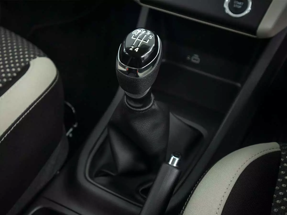 Vehicle Image for 17/24for Renault Triber 1.0 Prestige