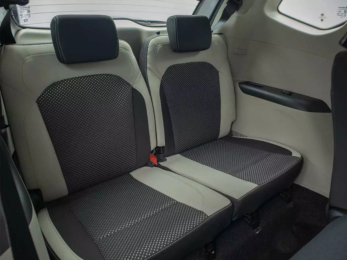 Vehicle Image for 22/24for Renault Triber 1.0 Prestige