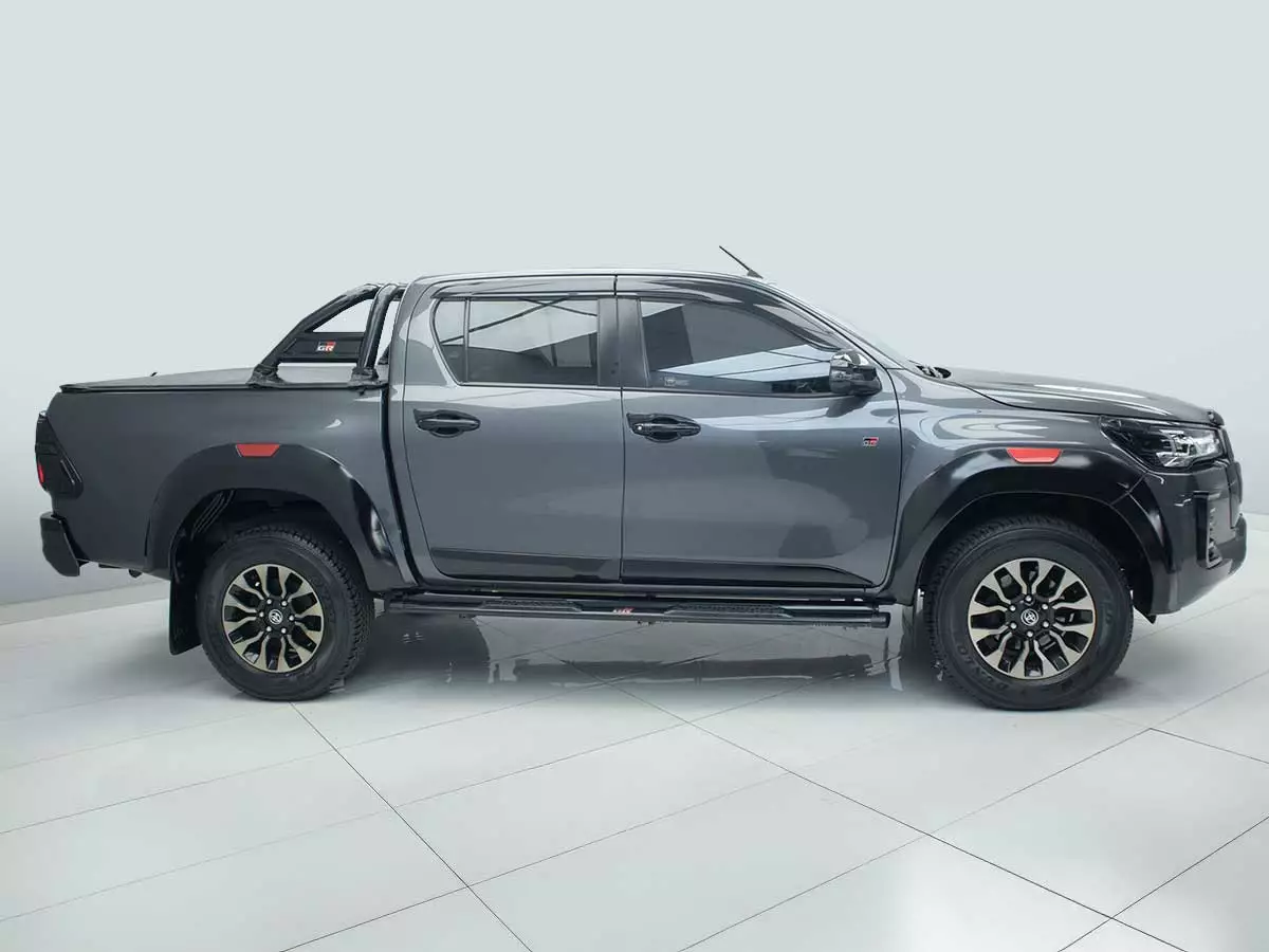 Vehicle Image for 4/24for Toyota Hilux 2.8GD-6 Double Cab 4x4 GR-Sport / GR-S