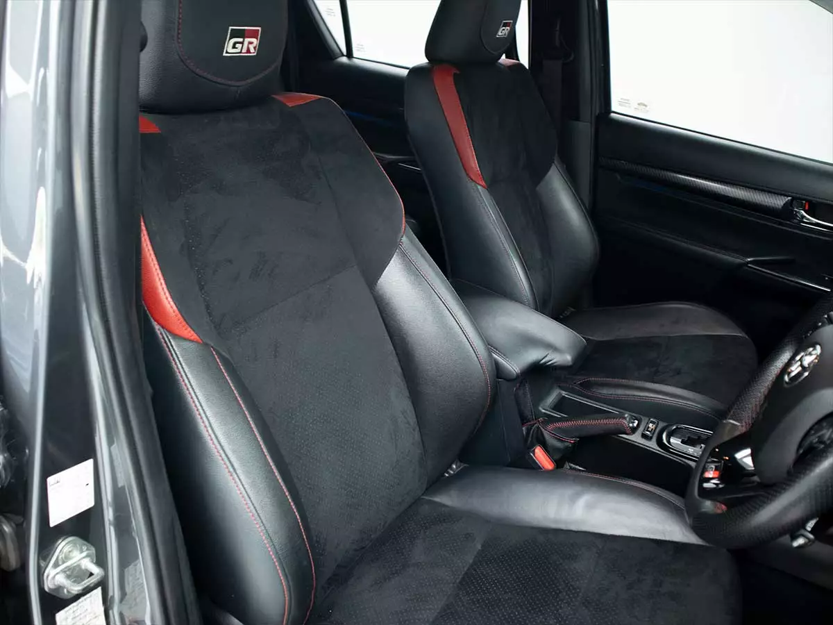 Vehicle Image for 24/24for Toyota Hilux 2.8GD-6 Double Cab 4x4 GR-Sport / GR-S