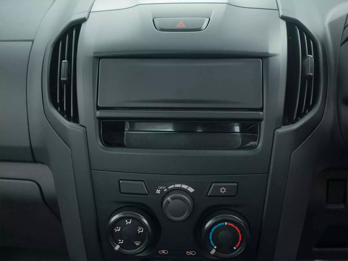 Vehicle Image for 15/21 for Isuzu D-Max Gen 6 250C Single Cab Fleetside