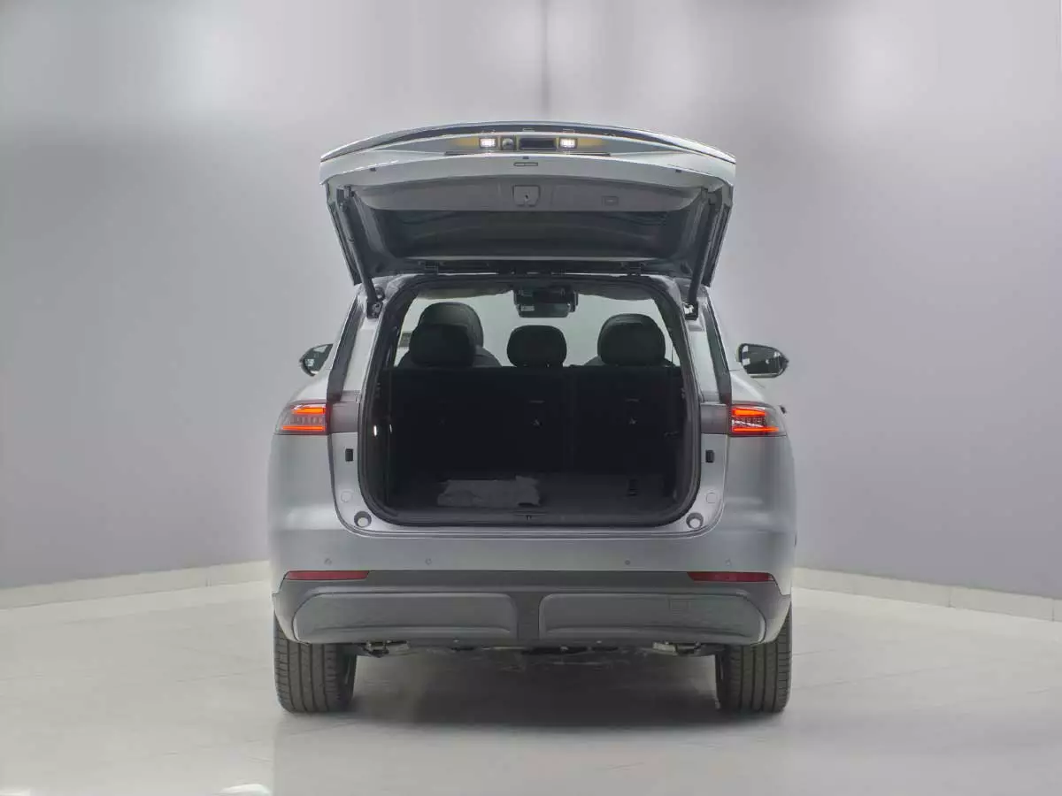 Vehicle Image for 13/25 for Chery Tiggo 9 1.5T CSH Plug-in Hybrid Vanguard AWD