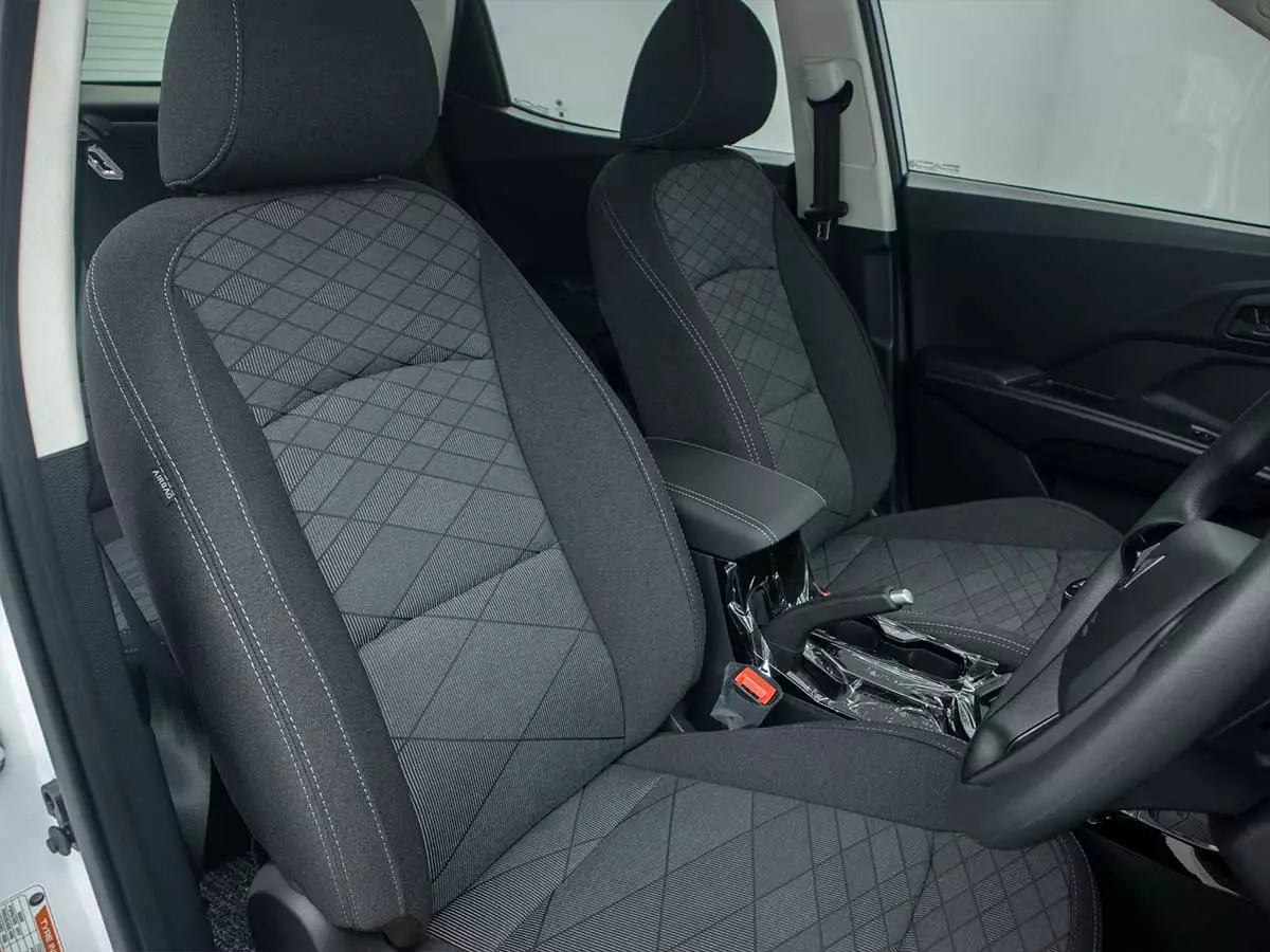 Vehicle Image for 23/23 for Mahindra XUV 3XO 1.2T MX2 Auto