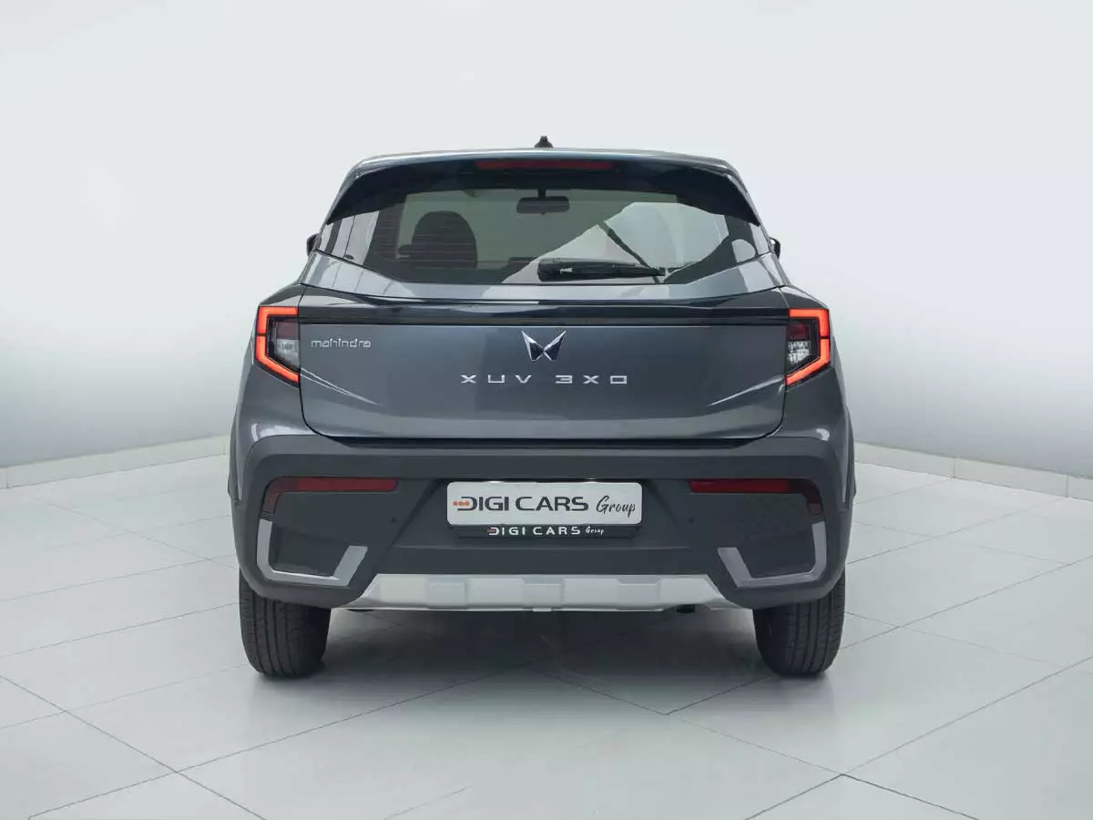 Vehicle Image for 12/23 for Mahindra XUV 3XO 1.2T MX2 Manual