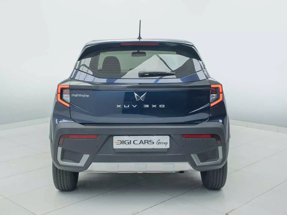 Vehicle Image for 12/23 for Mahindra XUV 3XO 1.2T MX2 Manual