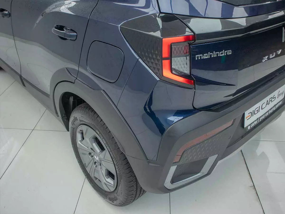 Vehicle Image for 7/23 for Mahindra XUV 3XO 1.2T MX2 Manual