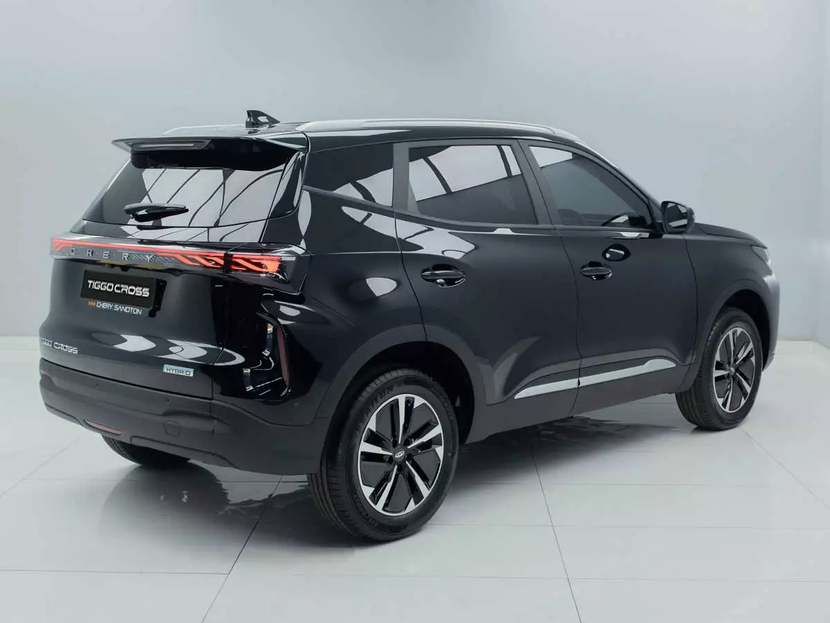 Vehicle Image for 6/18 for Chery Tiggo Cross 1.5 CSH HEV Elite