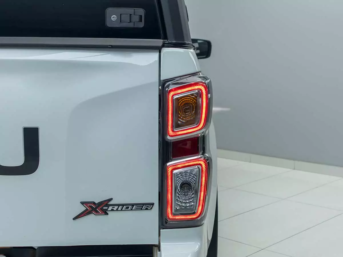 Vehicle Image for 11/24 for Isuzu D-Max 1.9 DDi HR X-RIDER 4x4