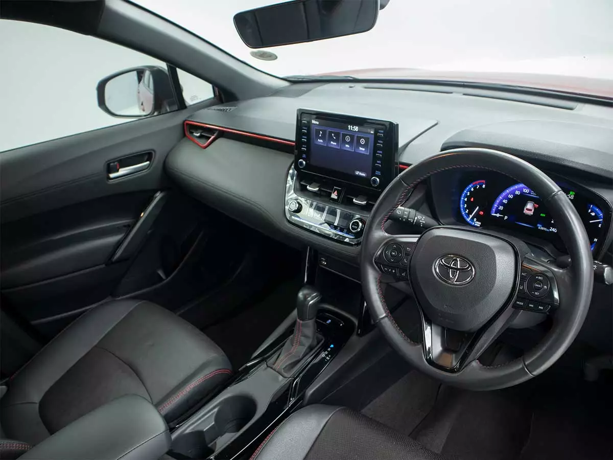 Vehicle Image for 18/24 for Toyota Corolla Cross 1.8 GR-Sport