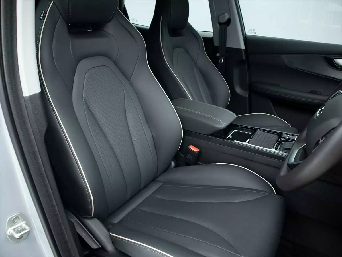 Vehicle Image for 25/25 for Chery Tiggo Cross 1.5 LiT Manual