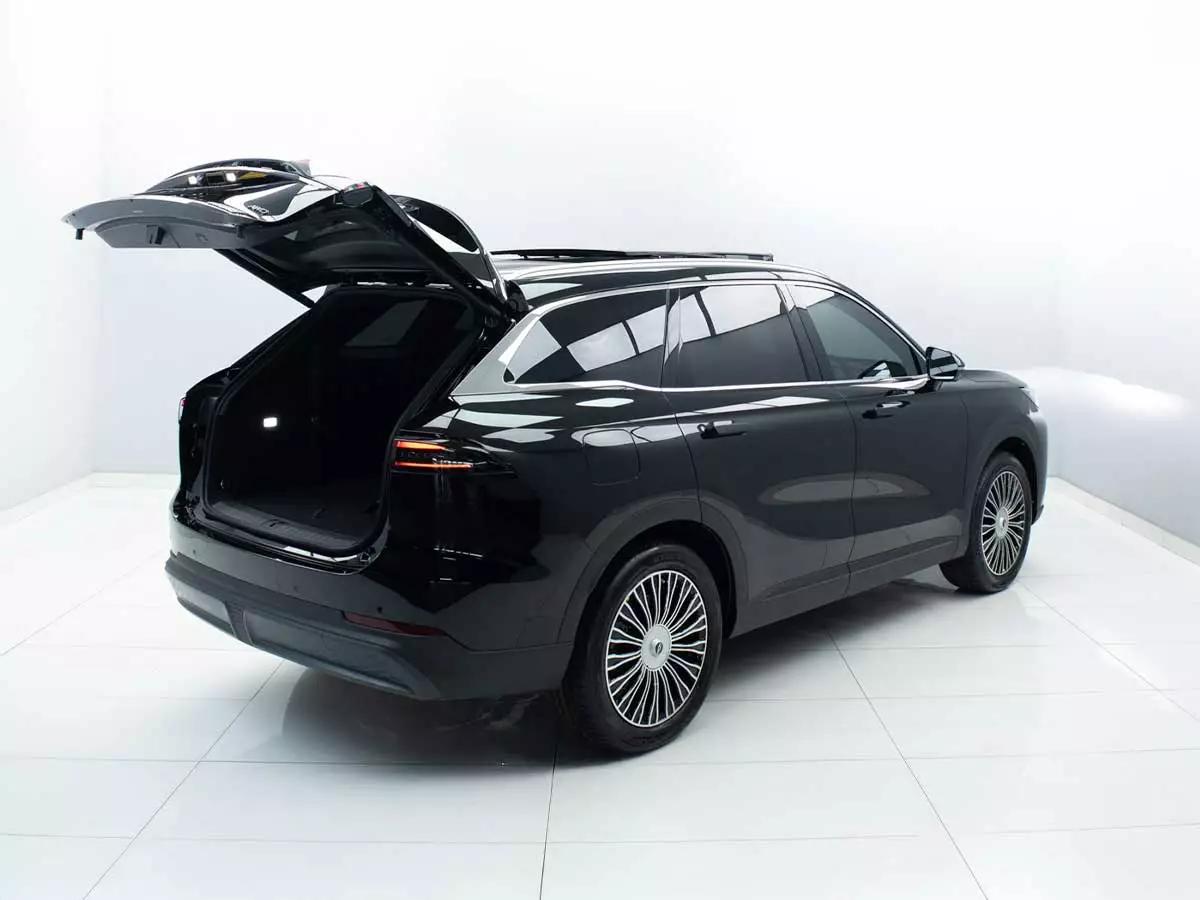 Vehicle Image for 6/25 for Chery Tiggo 9 1.5T CSH Plug-in Hybrid Vanguard AWD