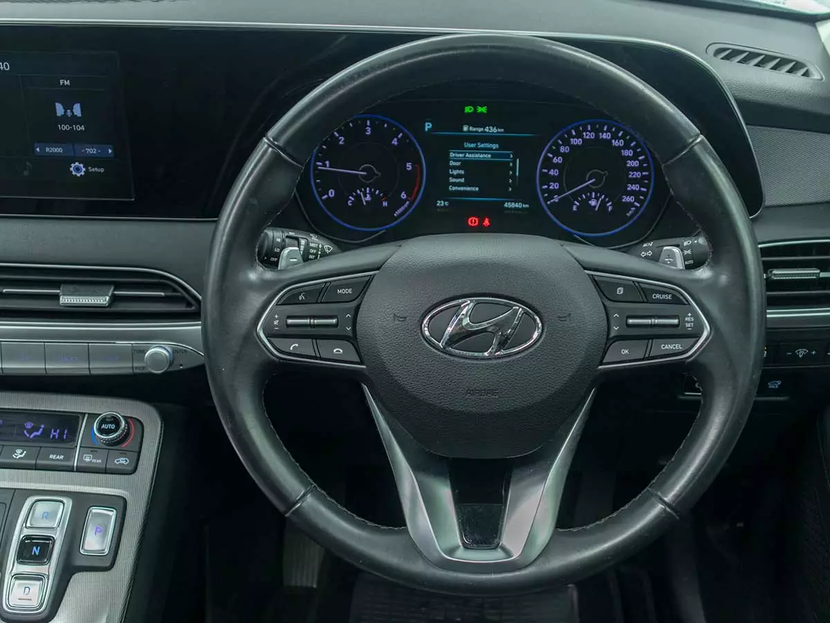 Vehicle Image for 14/25 for Hyundai Palisade 2.2D 4WD Elite 8-seater