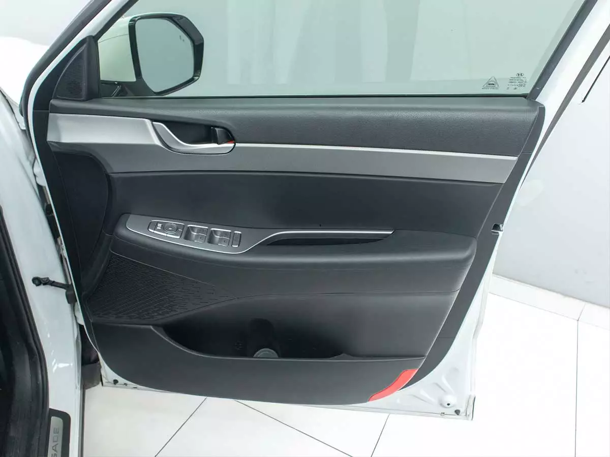 Vehicle Image for 22/25 for Hyundai Palisade 2.2D 4WD Elite 8-seater