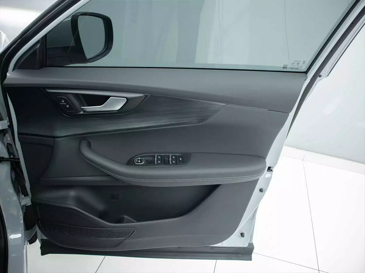 Vehicle Image for 23/25 for Chery Tiggo Cross 1.5 LiT Auto
