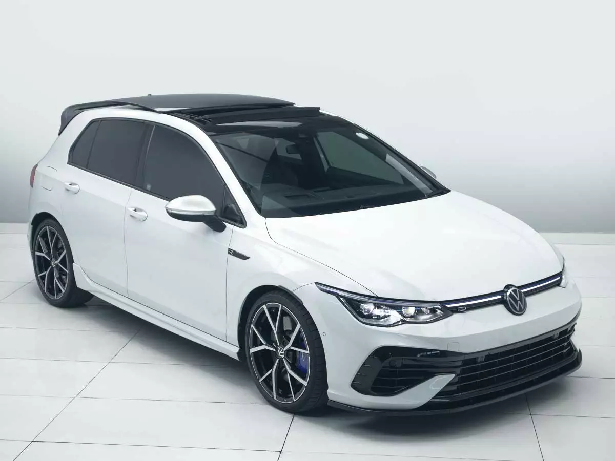 Vehicle Image for 2/23 for Volkswagen Golf R