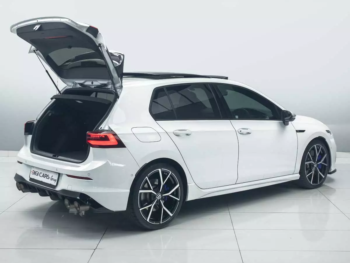 Vehicle Image for 6/23 for Volkswagen Golf R