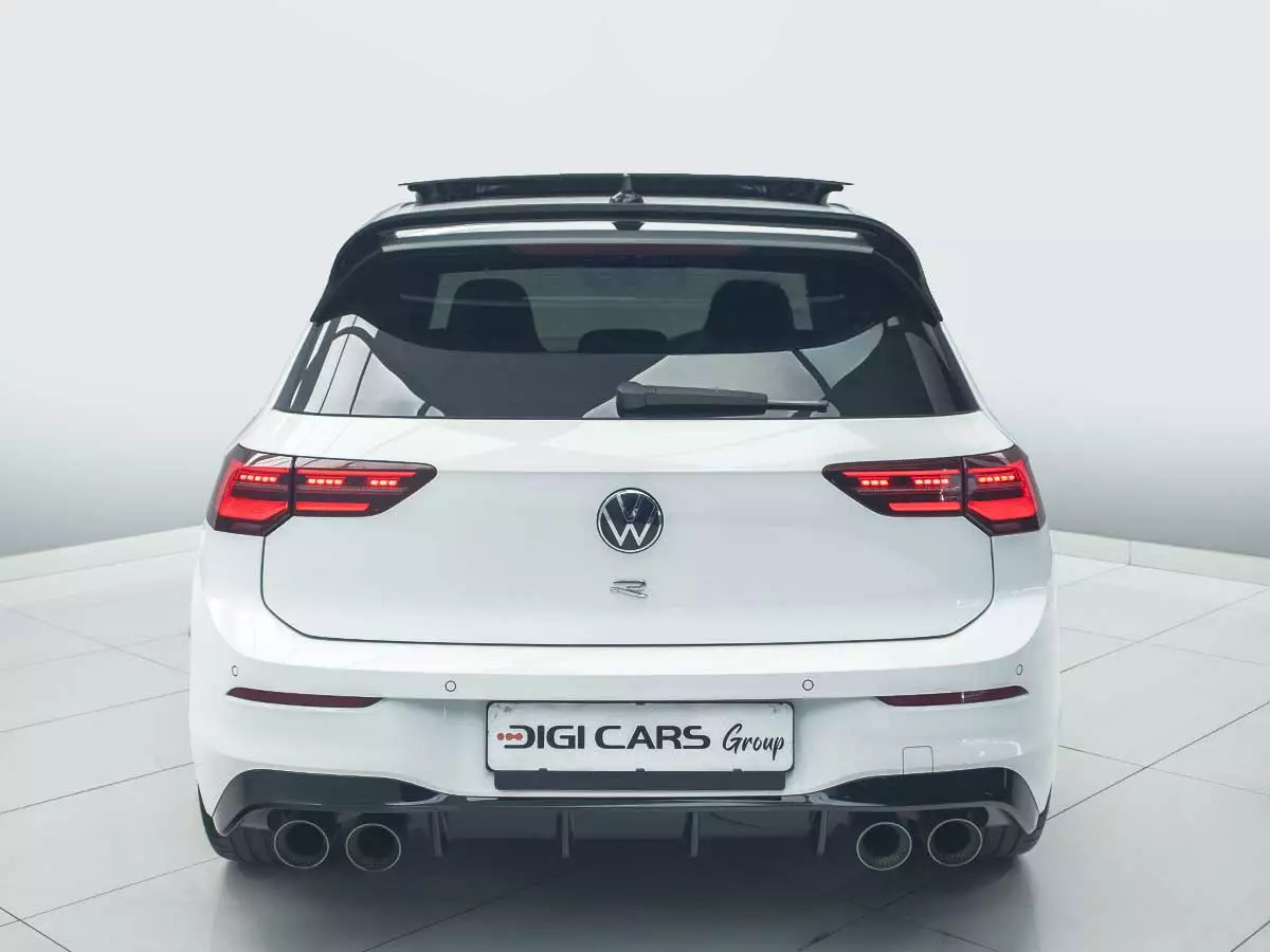 Vehicle Image for 11/23 for Volkswagen Golf R