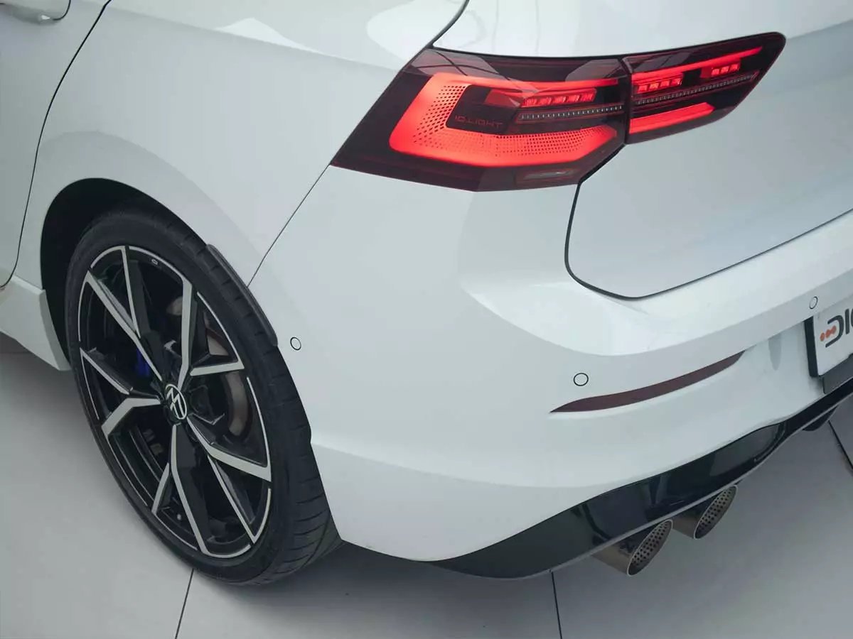 Vehicle Image for 9/23 for Volkswagen Golf R