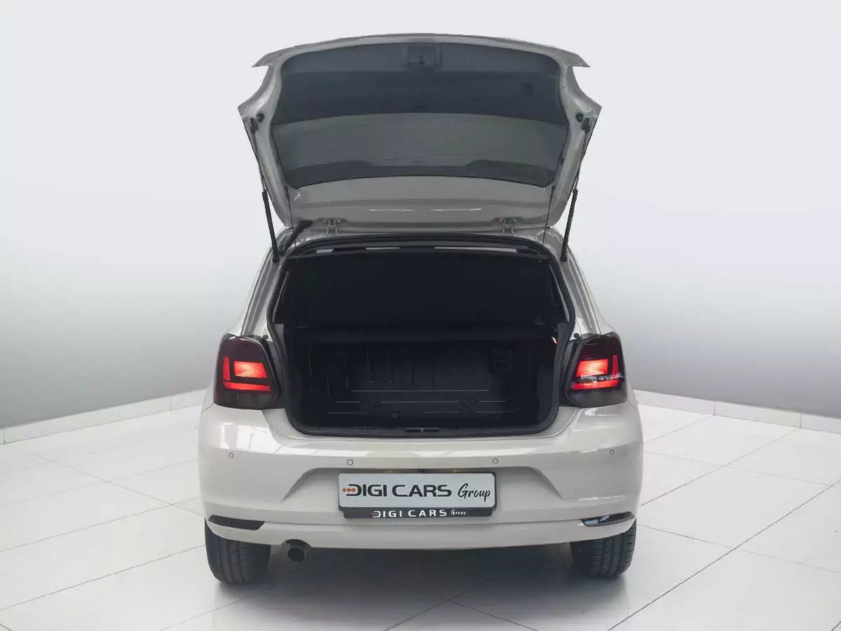 Vehicle Image for 13/24 for Volkswagen Polo Vivo Hatch 1.4 Life