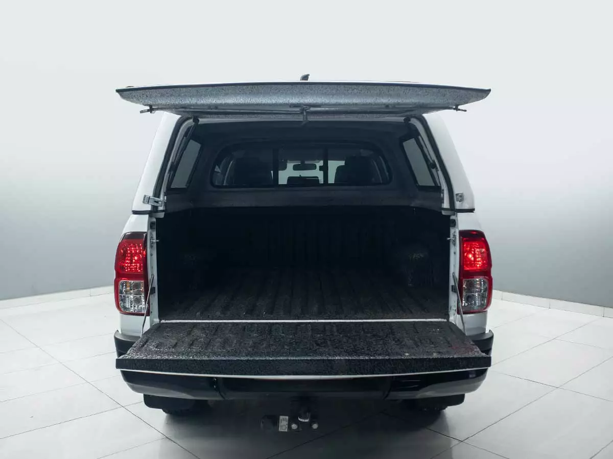 Vehicle Image for 13/24 for Toyota Hilux 2.4GD-6 Double Cab 4x4 Raider Auto